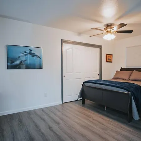 Gorgeous Upstairs Studio With Patio And Laundry Chico Exterior photo